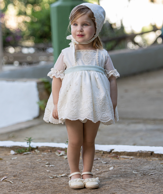 First Birthday Baby Girl Dress: Latest Trends in Baby Girl Fashion